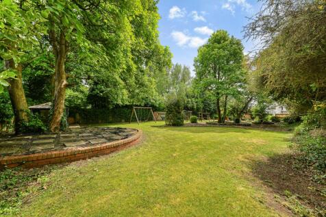 6 bed, 4 bath Detached in Birmingham - Photo 35