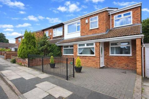This well-presented 4-bedroom semi-detached home is located in a quiet and popular part of L25, ideal for families or professionals. The property offers a spacious lounge, a modern fitted kitchen with