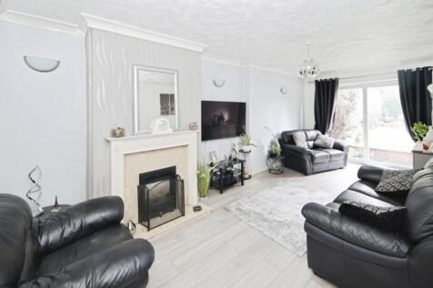 Rear Lounge