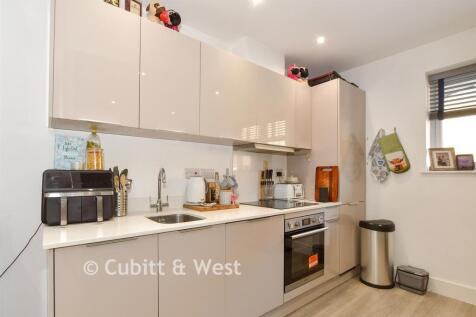 Lounge/Kitchen