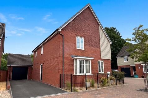 Garage & Driveway