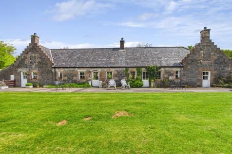 CAM03481G0-PR0098-STILL019