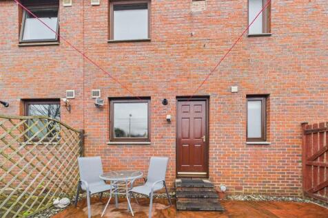 CAM01486G0-PR1043-STILL014.jpg