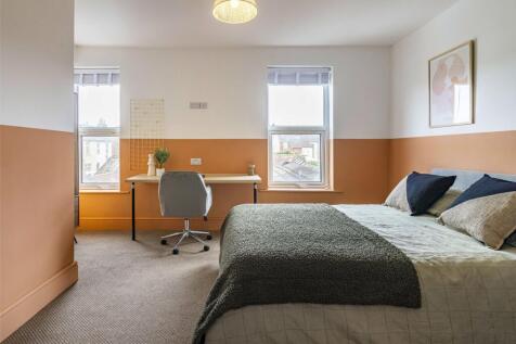 5 Bedroom Terraced in LN5 7NQ