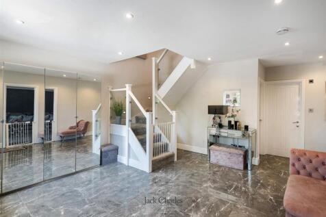 359 Shipbourne Rd, TN10 3EY 003.jpg
