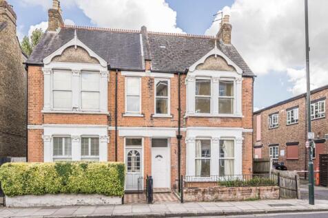 This larger than average one bedroom Victorian conversion flat WHICH has a large open plan reception room with ample space for dining, modern kitchen and bathroom.