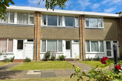 6 Eastergate Gree...