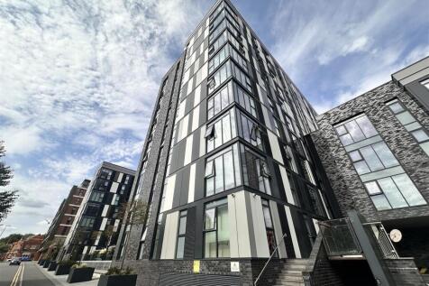 ** DEPOSIT FREE OPTION AVAILABLE ** Available 4th September. Furnished. An immaculate one bedroom apartment forming part of a modern development close to Manchester city centre and Media City. The bri