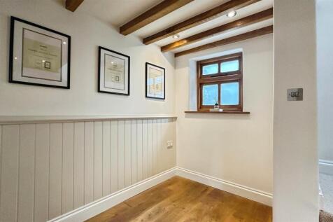 880e0d5c--4101-8E80-C894B9950EE8-79569-00001948D63