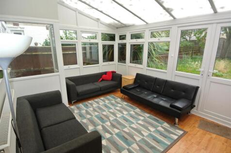 Communal Lounge.JPG