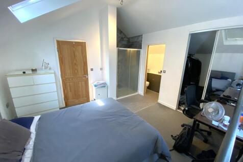Bedroom with En Suite