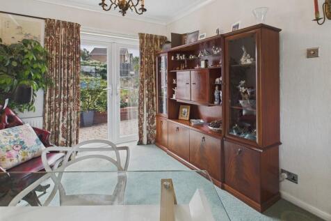 CAM04273G0-PR0161...