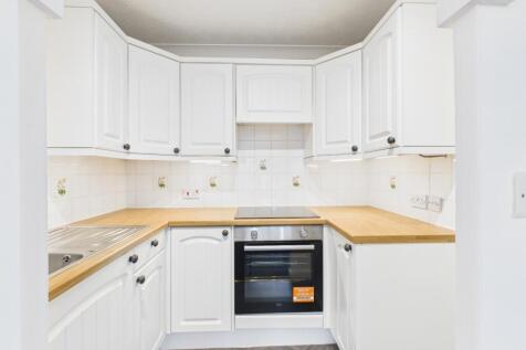 Kitchen - Mere Court - EweMove Estate Agents
