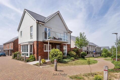 7 High Tree Lane, TN2 3FR 001.jpg