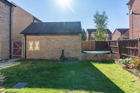 Garden - Garage Side