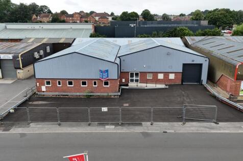 Light Industrial to rent in ripon