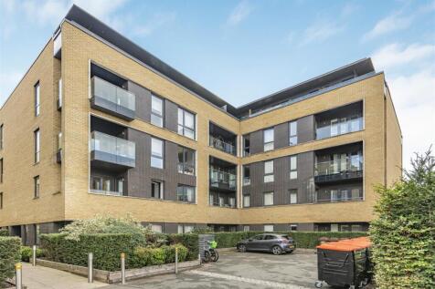 james_anderson_-_21_wagtails_court__1_.JPG