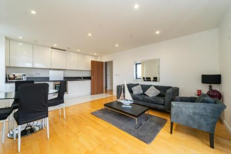 A delightful two bedroom two bathroom flat to rent in this popular development