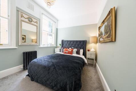 7 - Spare Bedroom.jpg