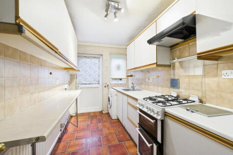 CAM01984G0-PR0537-STILL004