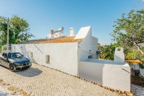 Almancil Fully Renovated 5 Bed Villa For Sale (43)