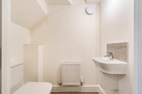 1347137-16-68dfdd...