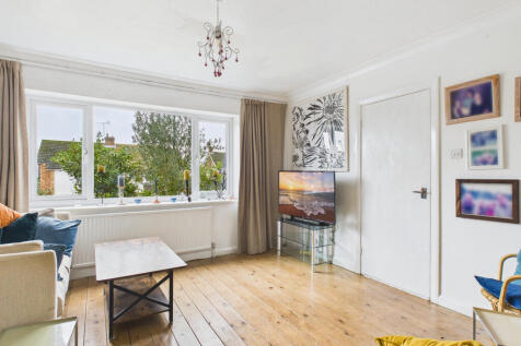 7. CAM01984G0-PR0536-STILL008