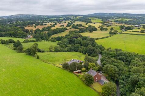 Aerial View - Surroundings