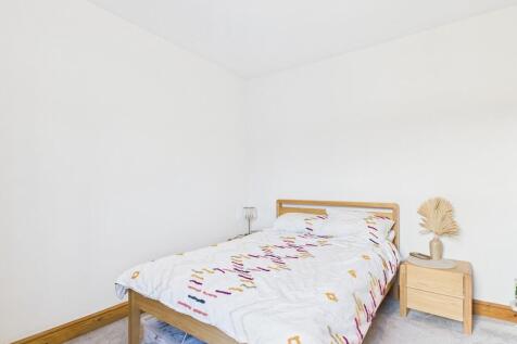 CAM03582G0-PR0180...