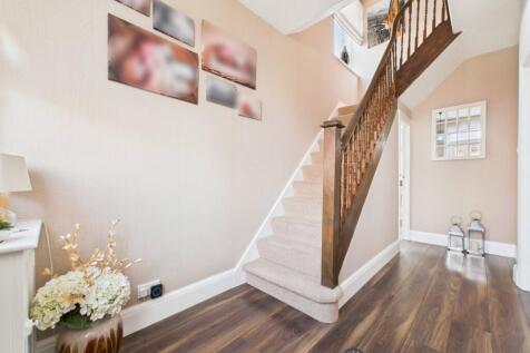 CAM02195G0-PR0092-STILL002