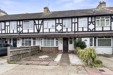 11 Downlands Avenue-005.JPG