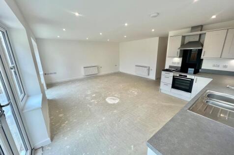 Open-Plan Living / Kitchen