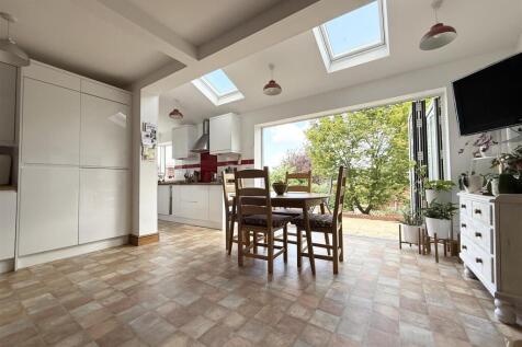 Family Living Kitchen