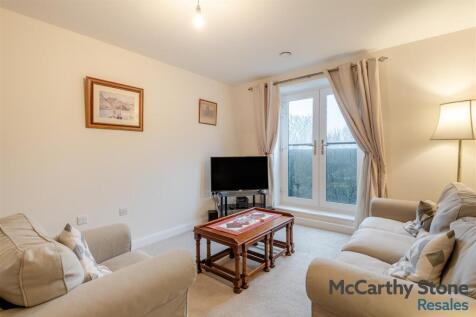 8676970-interior01.jpg