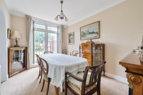 For Sale by Aspire Residential | Abbotts Close