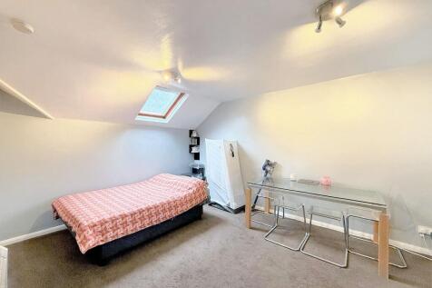 Studio Room