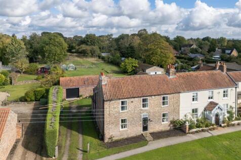 Rose Garth Aerial-1.jpg