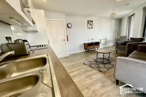 Modern 2-Bedroom Furnished Apartment with Wrap-Around Balcony – Park Works, Digbeth (B12 0AJ)