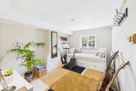 CAM02909G0-PR0442-STILL045