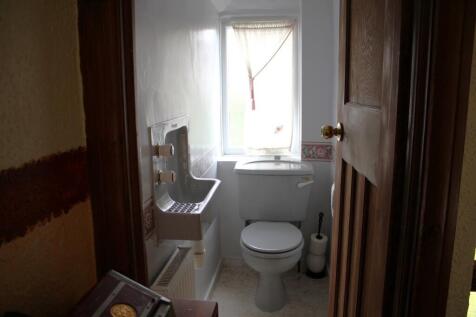 2 bed, 1 bath Detached in Manchester - Photo 12