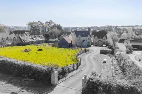 1 Nympsfield Gardens - Drone..jpg