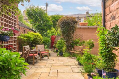 6 bed, 4 bath Town House in Glasgow - Photo 7