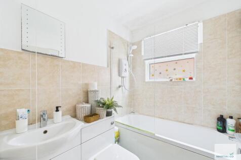 CAM03394G0-PR0332...