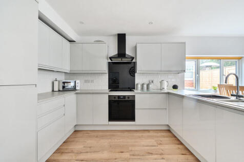 1302470-16-683821...