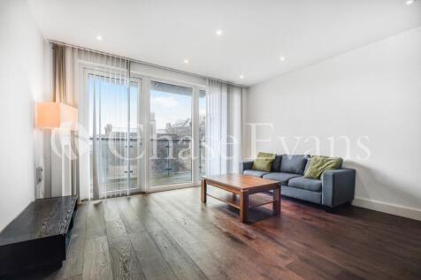A stunning one bedroom apartment within the Imperial Building, part of the impressive Royal Arsenal Riverside development, ideally located for commutes towards Canary Wharf and the City, Woolwich SE18