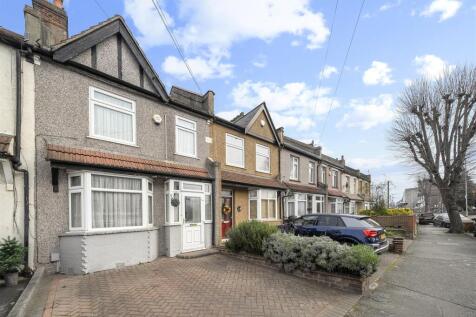 Hall Lane, E4