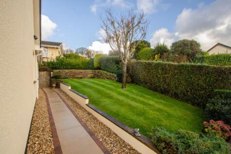 18 Lanhydrock View TPS Bodmin 01208 74182-19