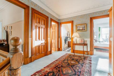 5 bed, 3 bath Detached in Glasgow - Photo 24
