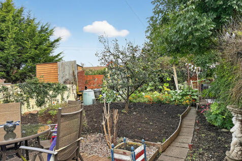 Rear Enclosed Garden