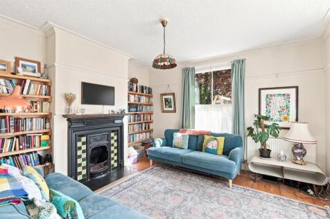 2-SandringhamRd-025.jpg